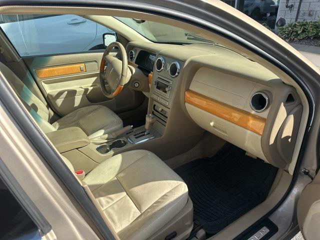 used 2007 Lincoln MKZ car, priced at $2,799