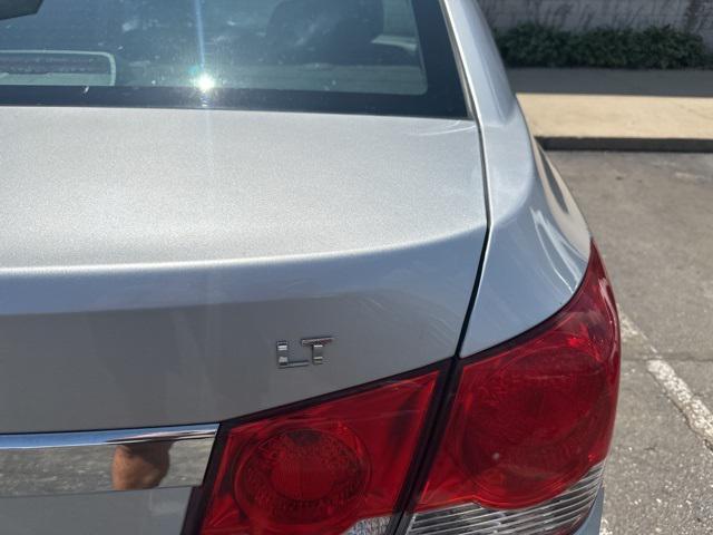 used 2014 Chevrolet Cruze car, priced at $6,999
