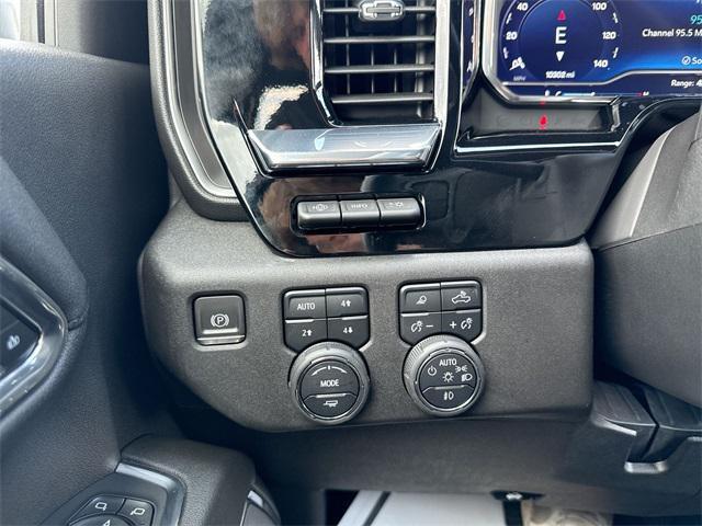 used 2024 Chevrolet Silverado 2500 car, priced at $68,299