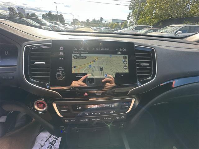 used 2022 Honda Pilot car, priced at $37,299