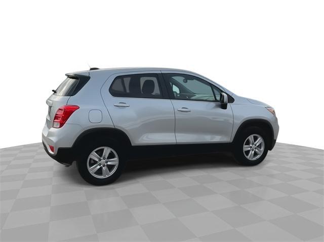 used 2022 Chevrolet Trax car, priced at $15,799