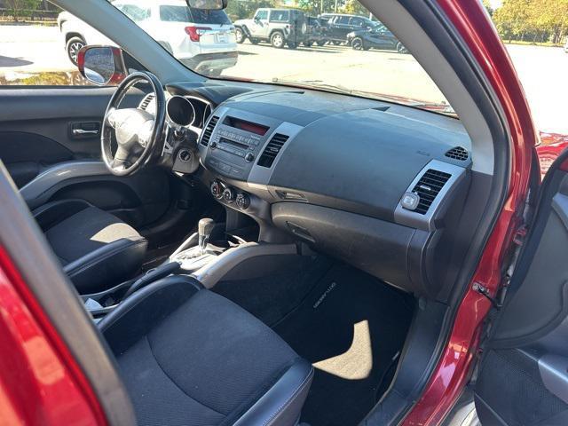 used 2010 Mitsubishi Outlander car, priced at $5,799
