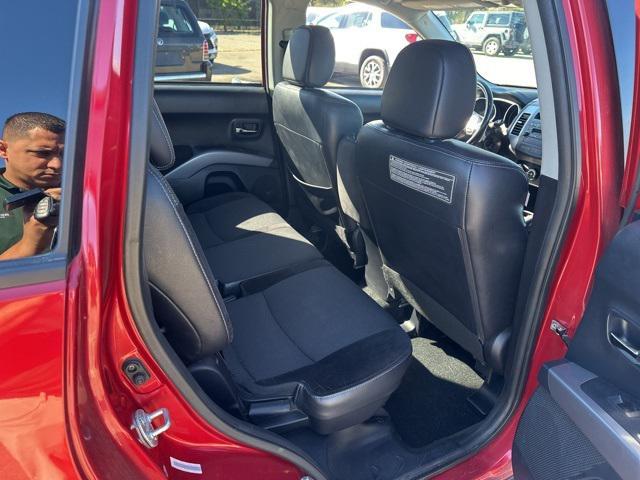 used 2010 Mitsubishi Outlander car, priced at $5,799