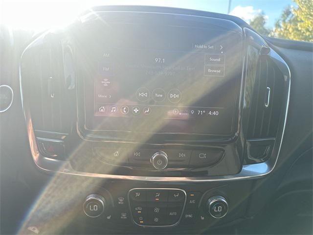 used 2023 Chevrolet Traverse car, priced at $29,896