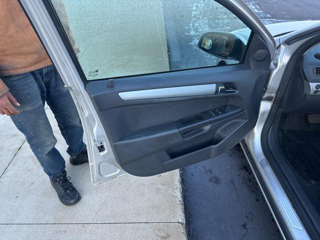 used 2008 Saturn Astra car, priced at $3,599