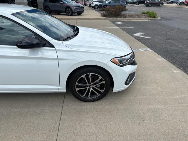 used 2023 Volkswagen Jetta car, priced at $21,999