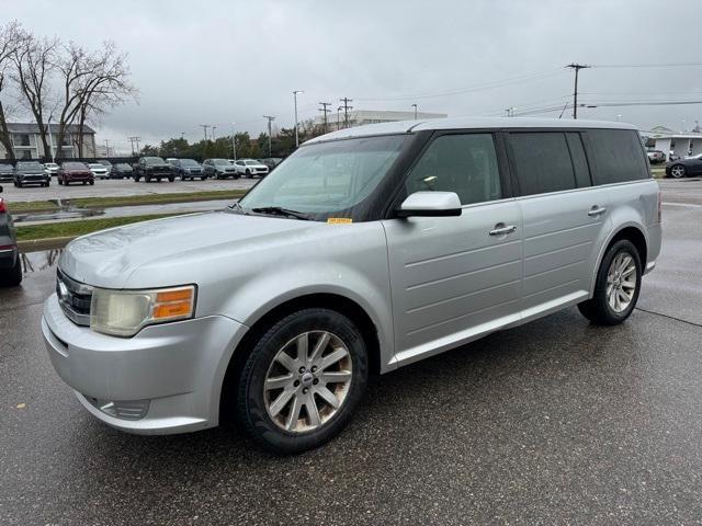 used 2010 Ford Flex car, priced at $3,999