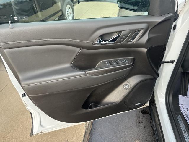 used 2023 GMC Acadia car, priced at $32,664
