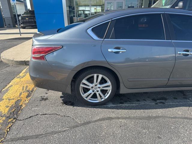 used 2015 Nissan Altima car, priced at $2,999
