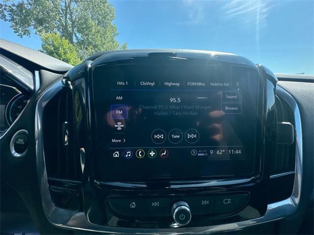 used 2022 Chevrolet Traverse car, priced at $28,267