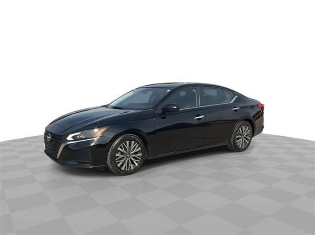 used 2023 Nissan Altima car, priced at $17,799