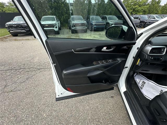 used 2018 Kia Sorento car, priced at $10,299