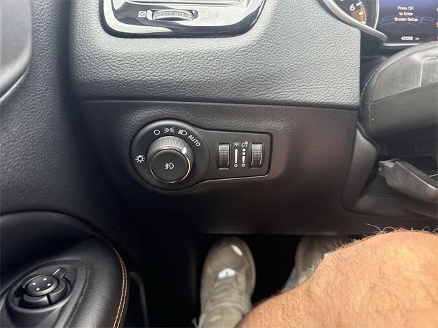 used 2020 Jeep Compass car, priced at $18,399
