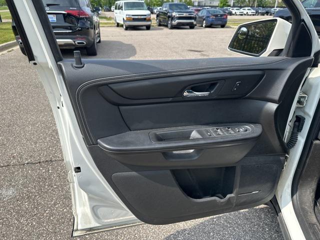 used 2014 Chevrolet Traverse car, priced at $5,999