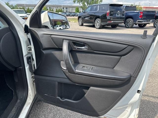 used 2014 Chevrolet Traverse car, priced at $5,999