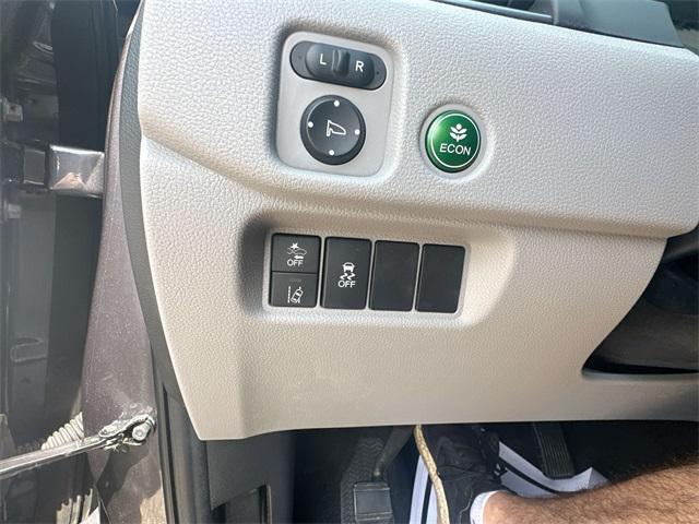used 2021 Honda Pilot car, priced at $23,421