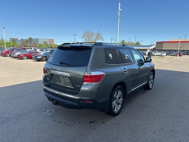 used 2013 Toyota Highlander car, priced at $8,799