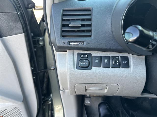 used 2013 Toyota Highlander car, priced at $8,799