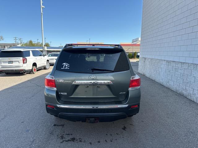 used 2013 Toyota Highlander car, priced at $8,799