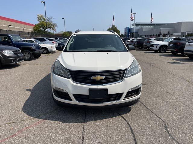 used 2015 Chevrolet Traverse car, priced at $10,250