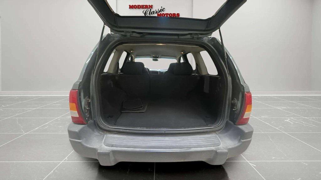 used 2004 Jeep Grand Cherokee car, priced at $2,999