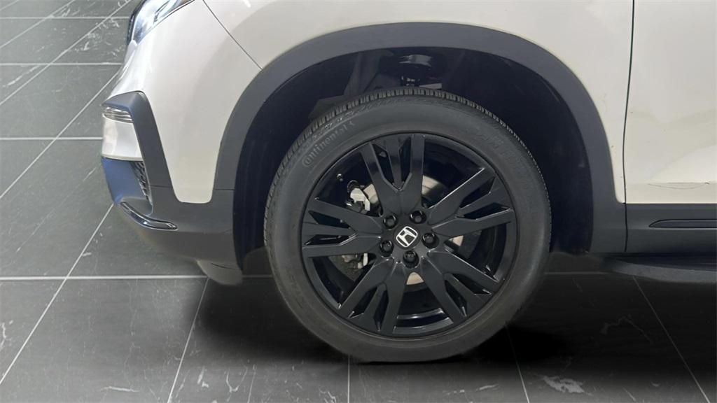 used 2022 Honda Pilot car, priced at $27,994