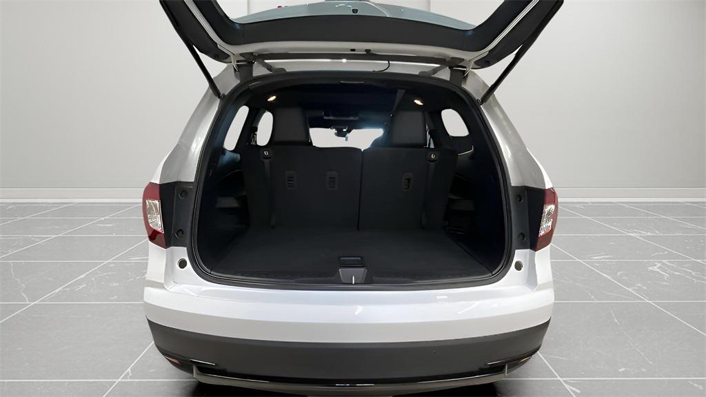 used 2022 Honda Pilot car, priced at $27,994