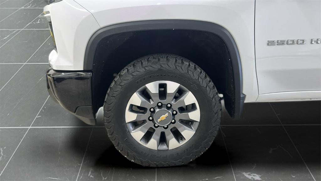 used 2024 Chevrolet Silverado 2500 car, priced at $47,344