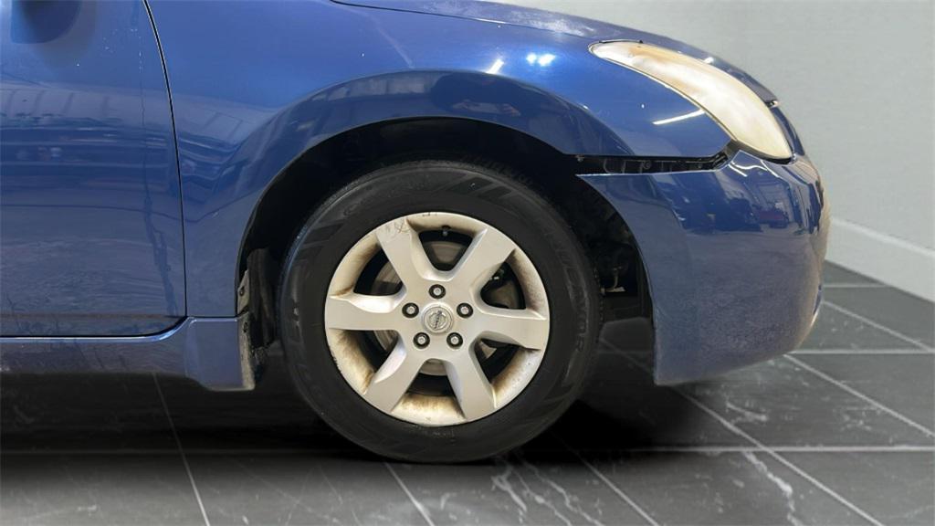 used 2009 Nissan Altima car, priced at $4,494