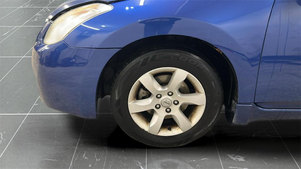used 2009 Nissan Altima car, priced at $4,494