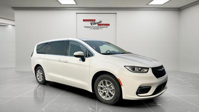 used 2023 Chrysler Pacifica car, priced at $24,825