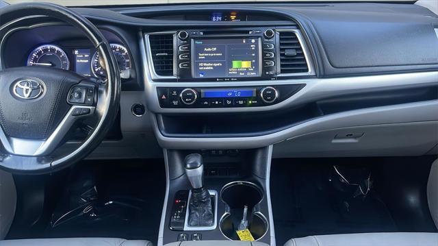 used 2018 Toyota Highlander car, priced at $20,994