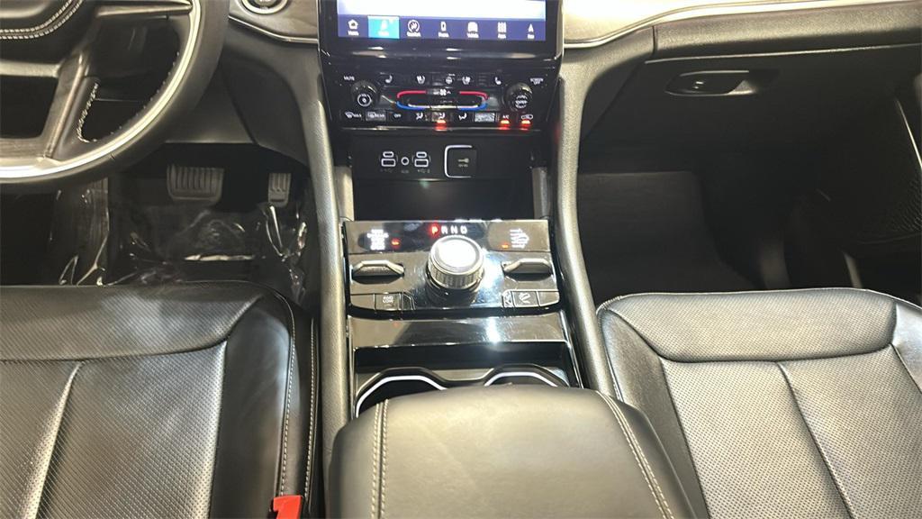 used 2024 Jeep Grand Cherokee car, priced at $41,994