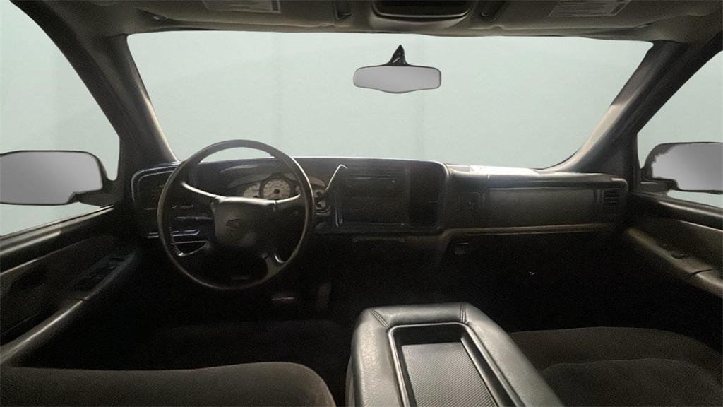 used 2002 Chevrolet Suburban car, priced at $4,494