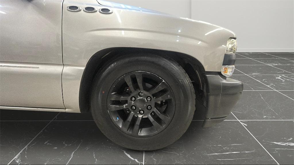 used 2002 Chevrolet Suburban car, priced at $4,494