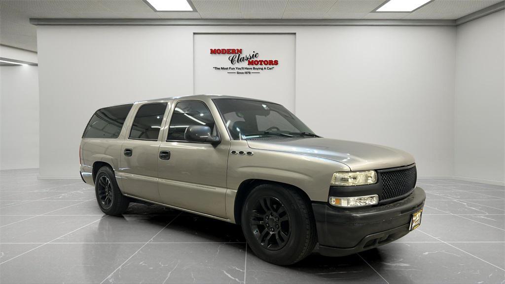 used 2002 Chevrolet Suburban car, priced at $4,994