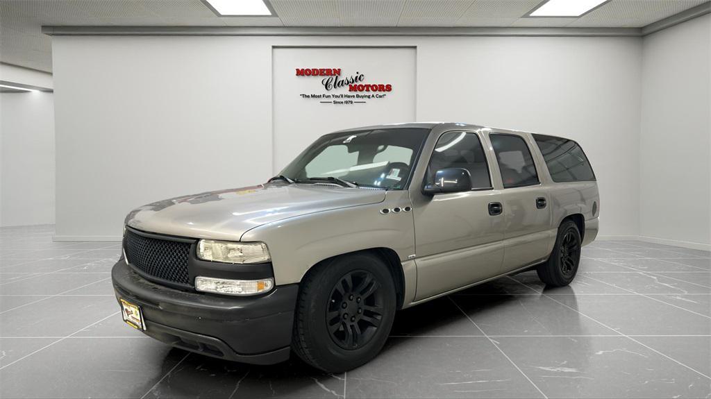 used 2002 Chevrolet Suburban car, priced at $4,494