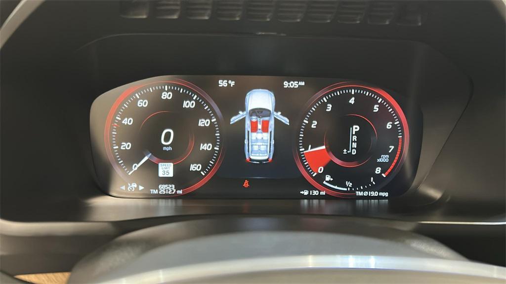 used 2022 Volvo XC90 car, priced at $29,994