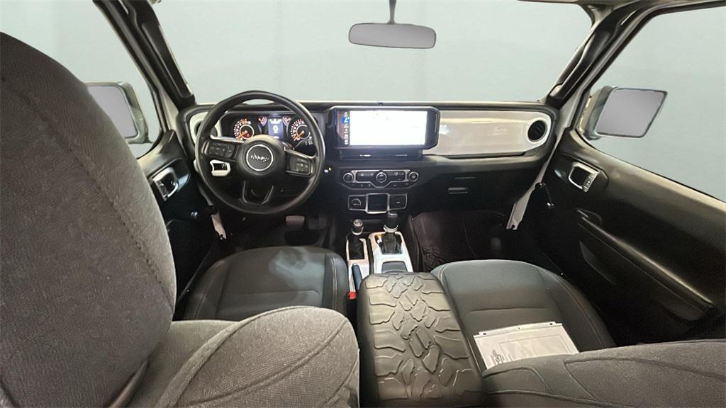 used 2024 Jeep Gladiator car, priced at $38,494