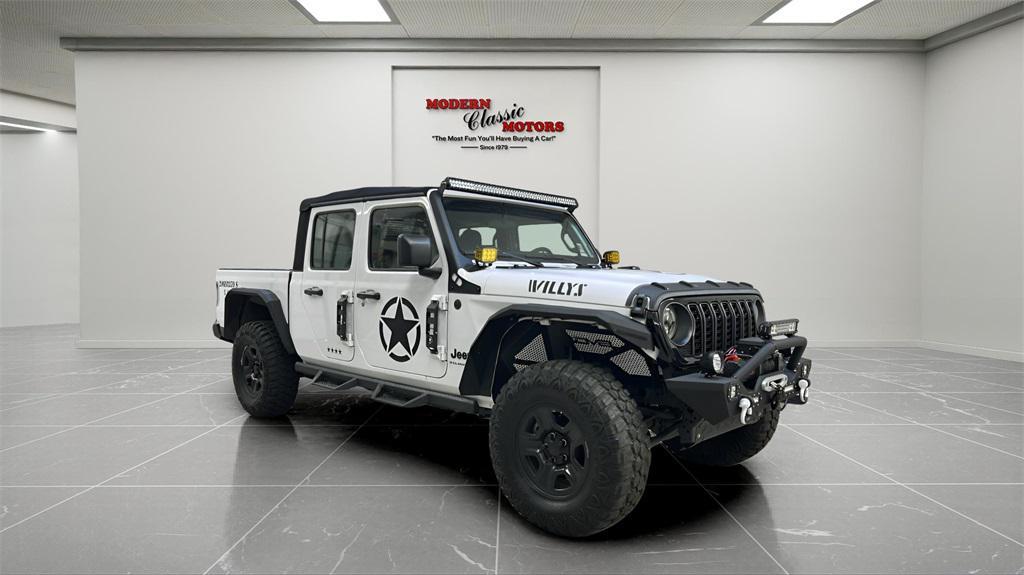 used 2024 Jeep Gladiator car, priced at $38,494