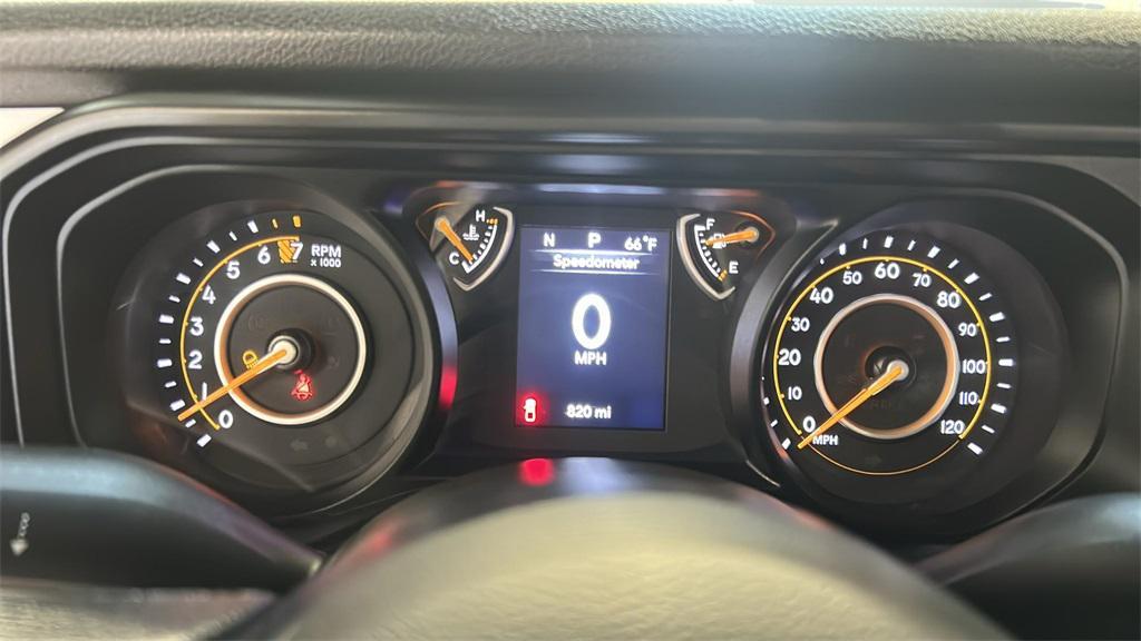 used 2024 Jeep Gladiator car, priced at $38,494