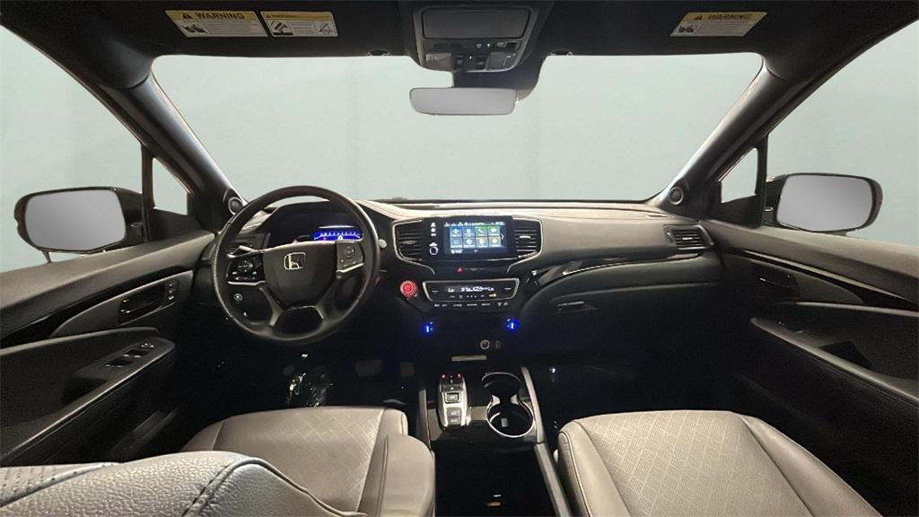 used 2022 Honda Passport car, priced at $27,494