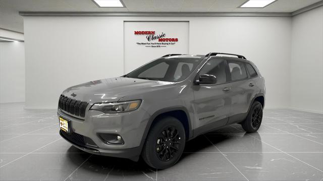 used 2023 Jeep Cherokee car, priced at $22,623