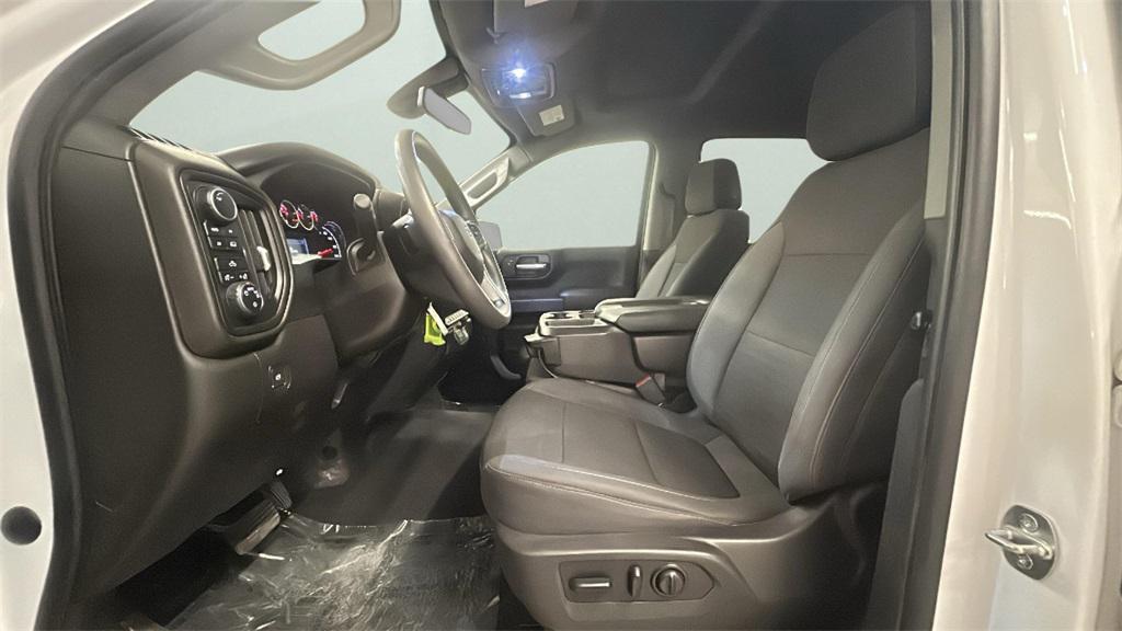 used 2022 Chevrolet Silverado 1500 car, priced at $32,824