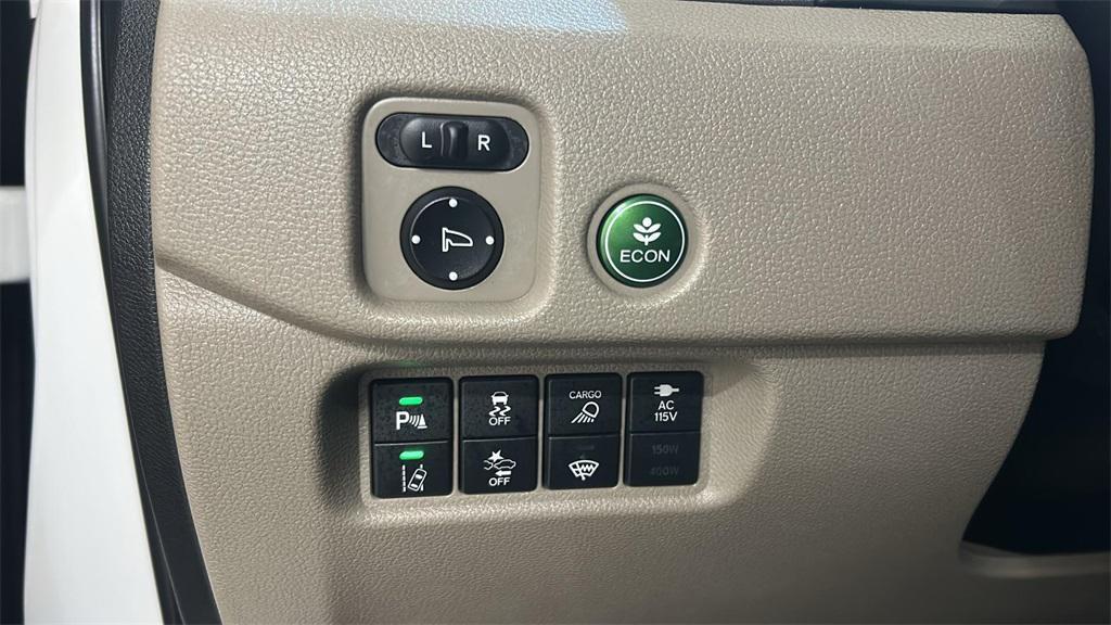 used 2022 Honda Ridgeline car, priced at $25,994