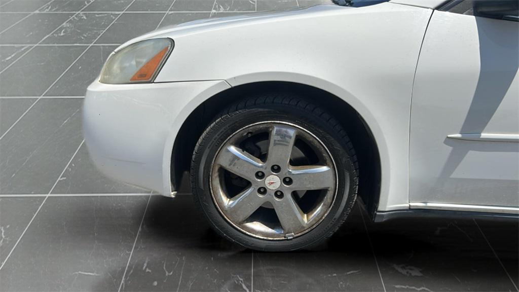 used 2005 Pontiac G6 car, priced at $1,994