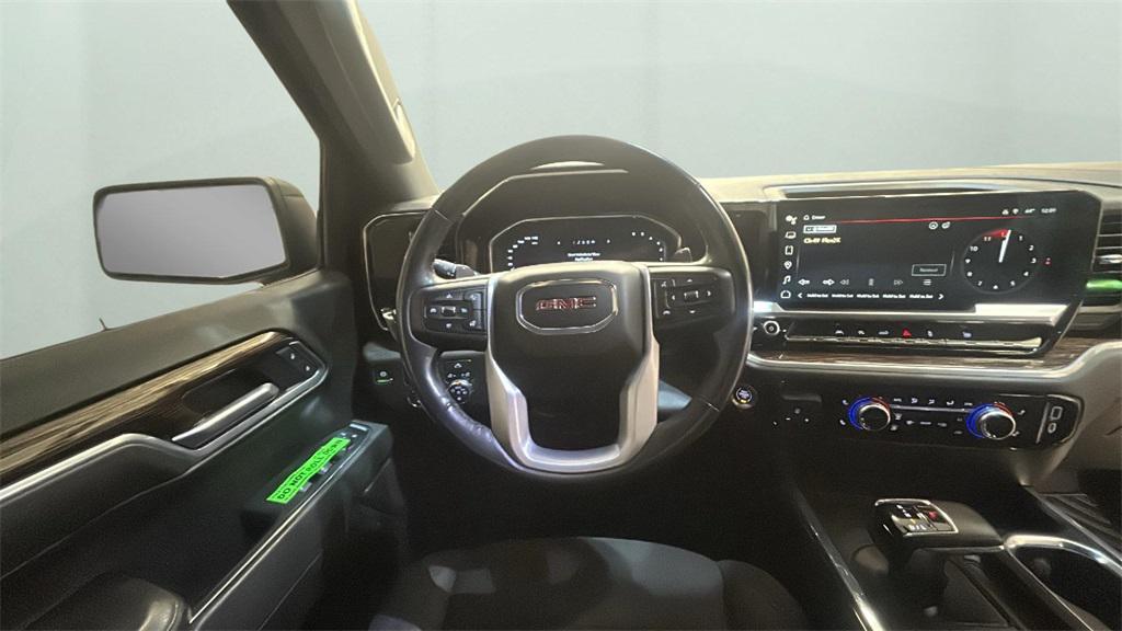 used 2022 GMC Sierra 1500 car, priced at $43,446