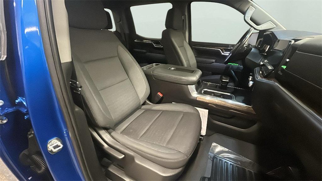 used 2022 GMC Sierra 1500 car, priced at $43,446