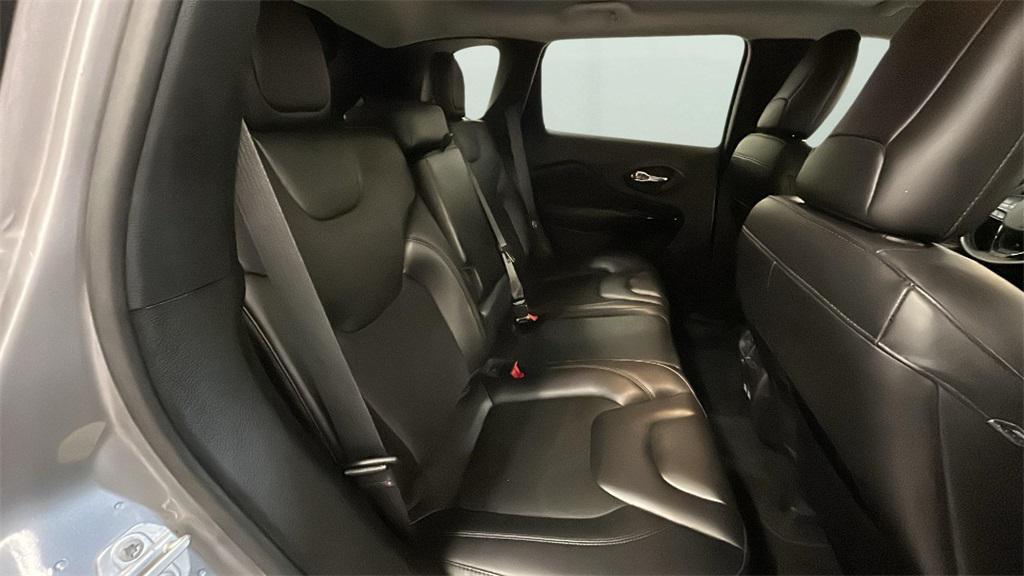 used 2021 Jeep Cherokee car, priced at $16,657