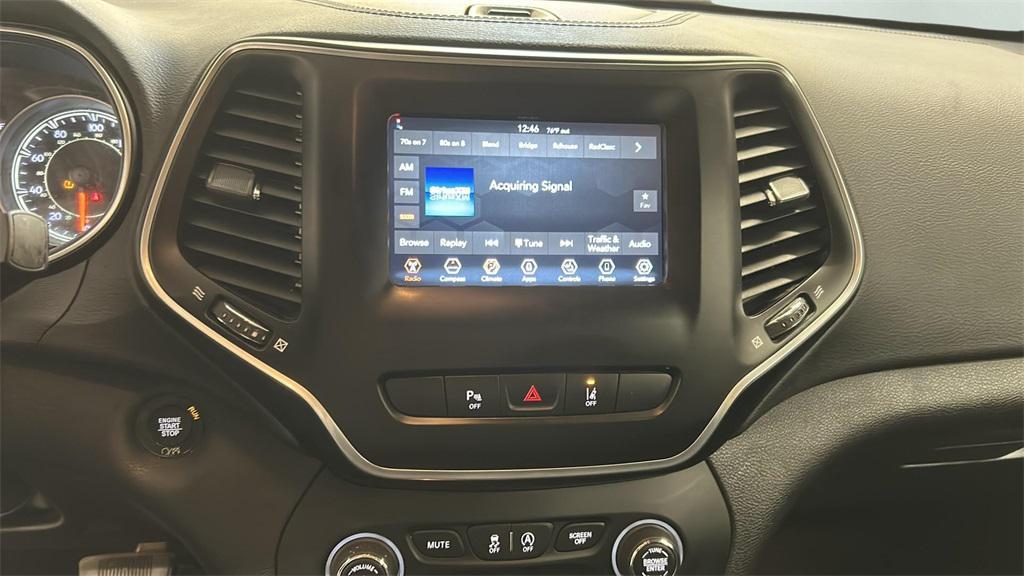 used 2021 Jeep Cherokee car, priced at $16,657